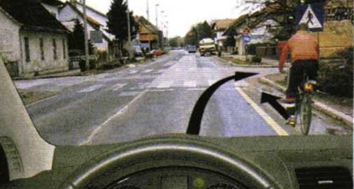 Slika uz pitanje: Kako ćete postupiti u situaciji kao na slici?